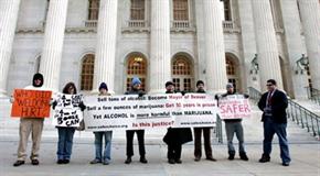 AP Photo / Ed Andrieski