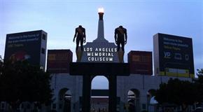 AP Photo/John Antzczak