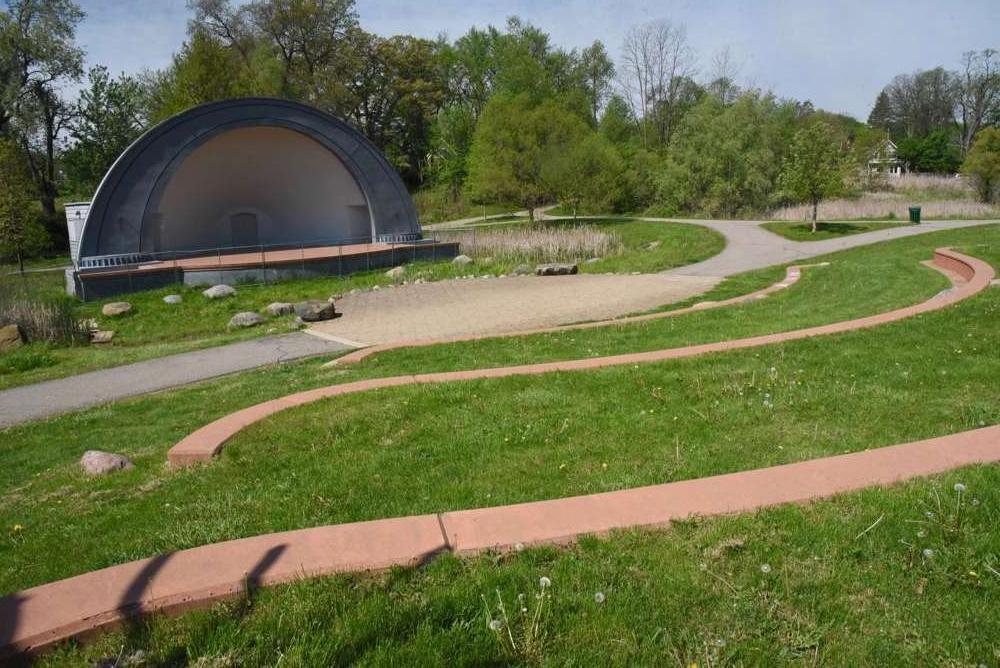 Ryan Stanton/Ann Arbor News via AP