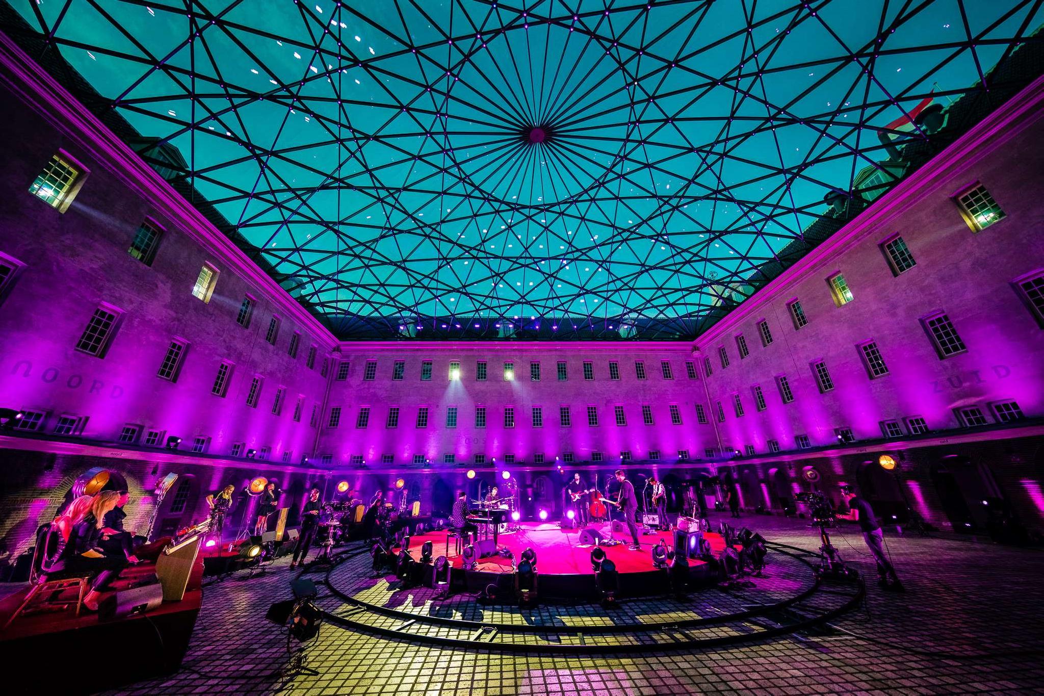 Durch singer Danny Vera performing at Amsterdam