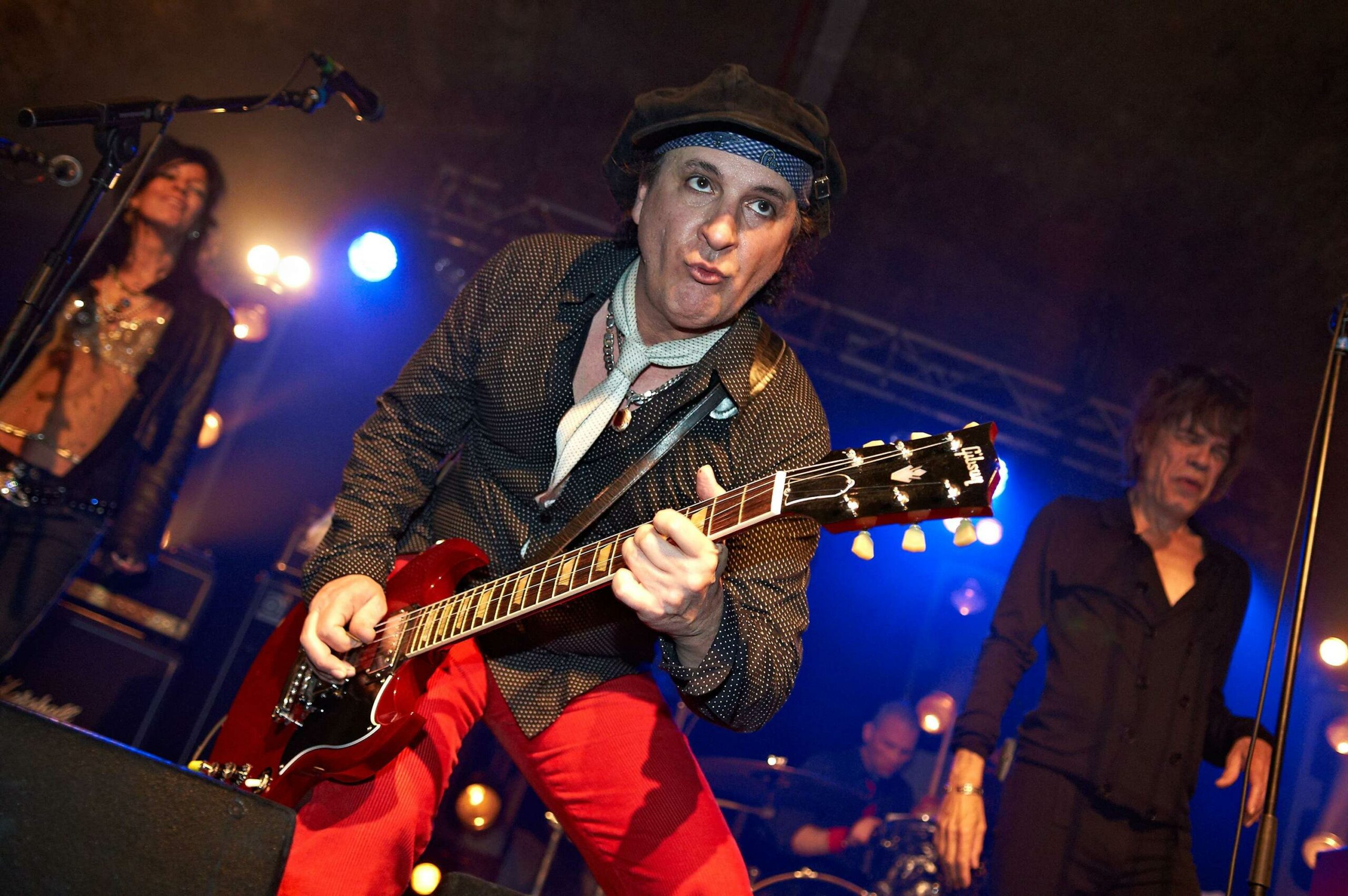 Phil Bourne/Redferns via Getty Images)