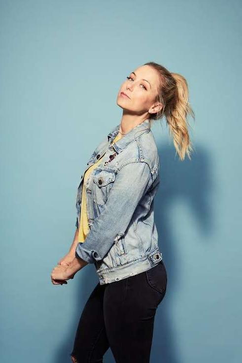 Iliza Schlesinger