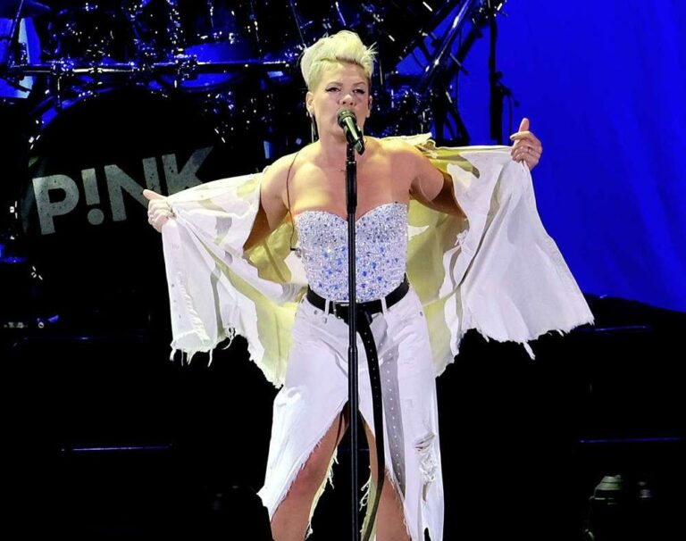 Jen Lowery / @JenLoweryPhoto