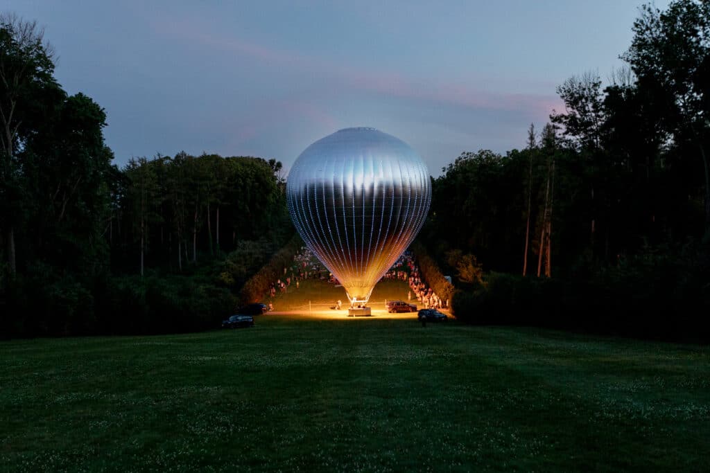 7 Doug Aitken New Horizon photo by Jamie Barron