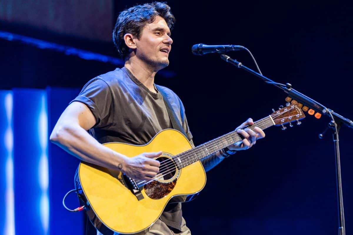 Chart Scene: John Mayer Debuts On LIVE75 With Solo Tour - Pollstar News