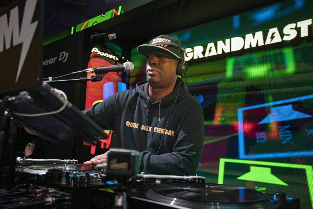 Official Website of DJ Grandmaster Flash