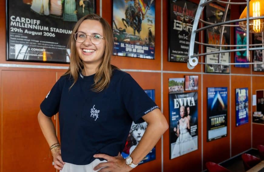 Louise Smit Pieter Smit Trucking Nightliner