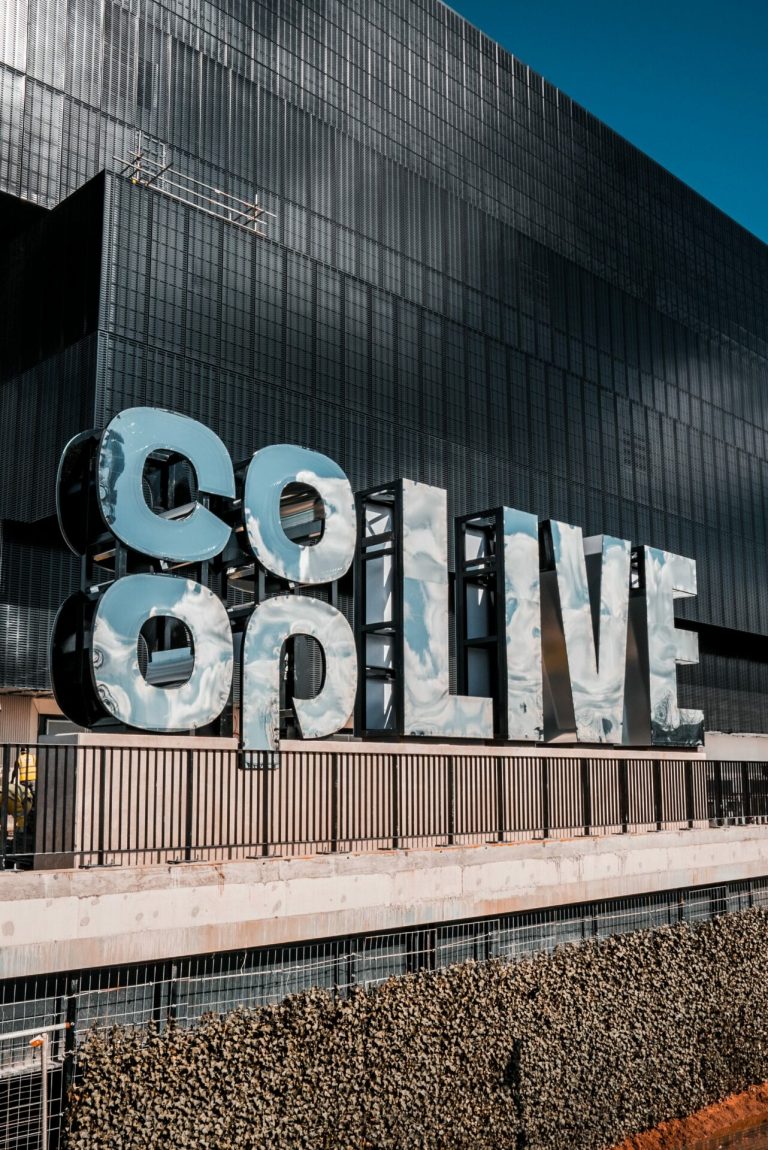 Completeco op live magazine photos 39