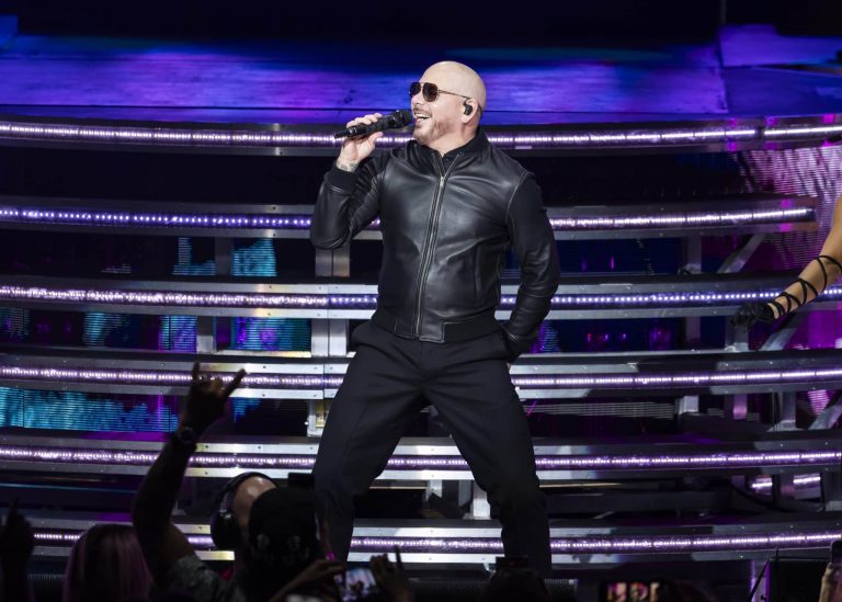Pitbull In Concert Clarkson, MI