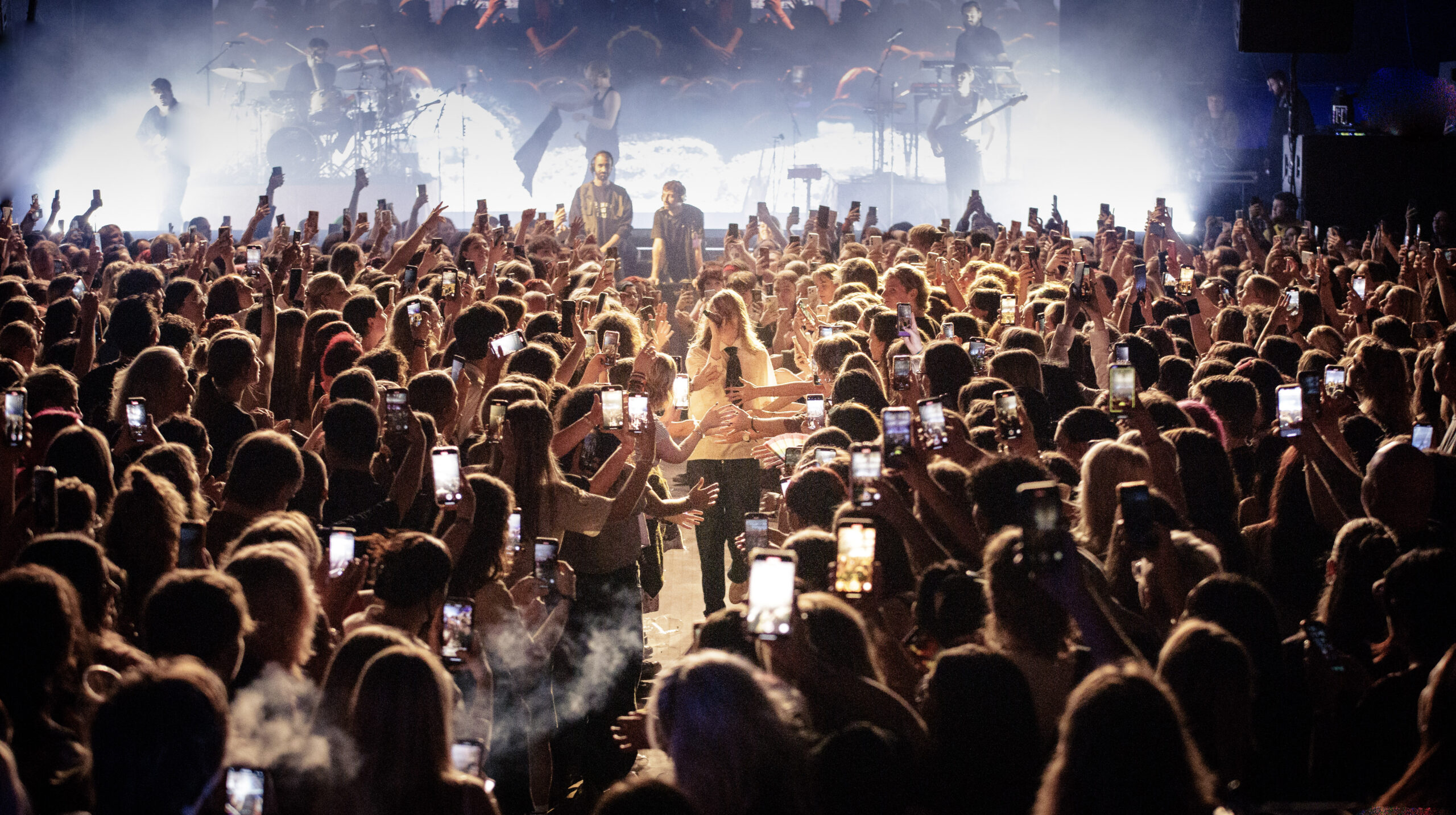 Gareth Fraser @3RDMIL3 Girl In Red Barrowland Glasgow 2024 08 30 25 (1)