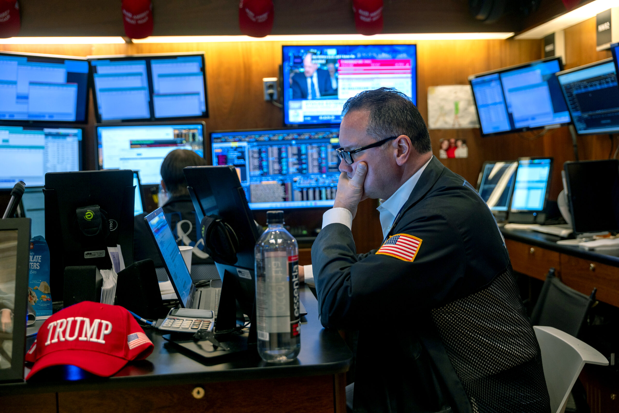 Markets Open After Dow Loses Nearly 900 Points Monday On Recession Fears