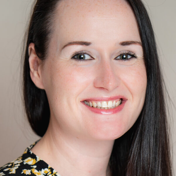 Lisa Headshot cropped