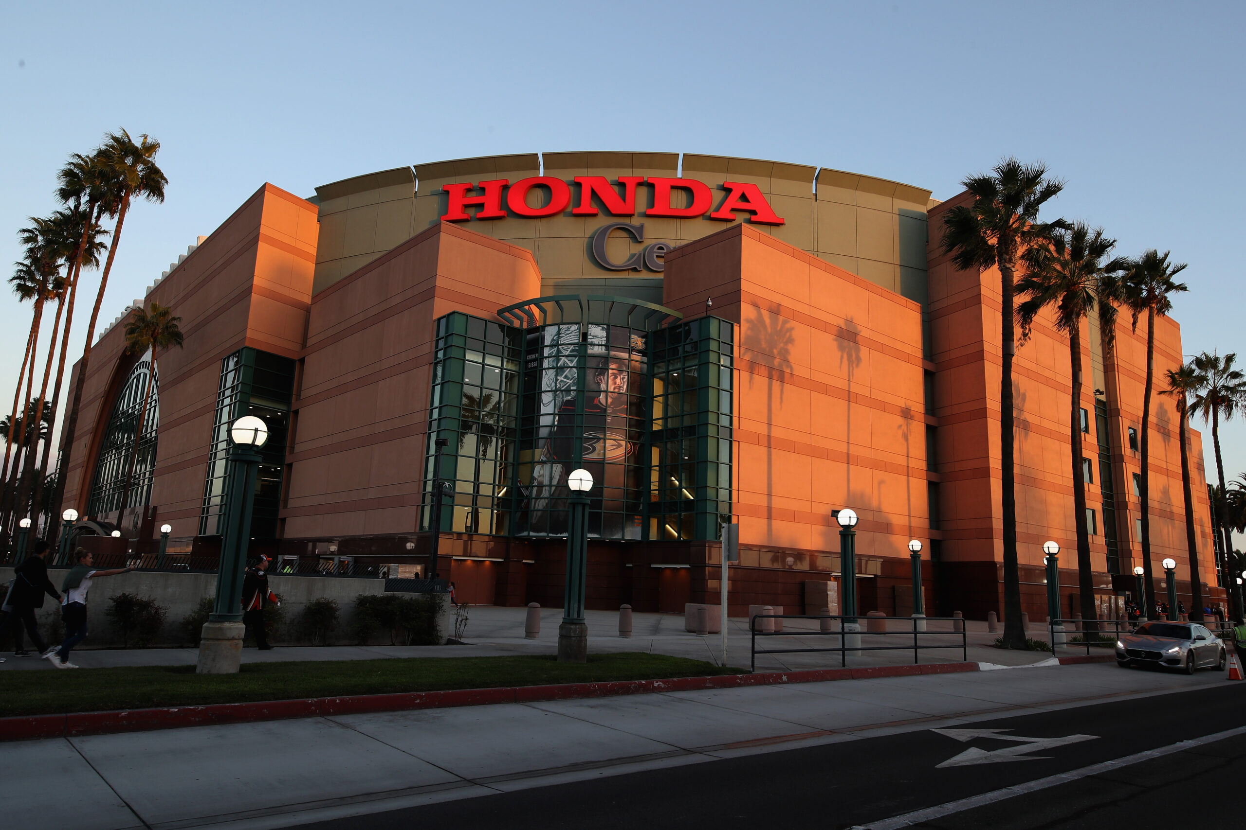 Arizona Coyotes v Anaheim Ducks