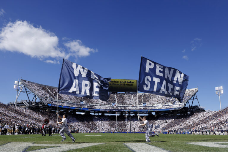 COLLEGE FOOTBALL: OCT 05 UCLA at Penn State