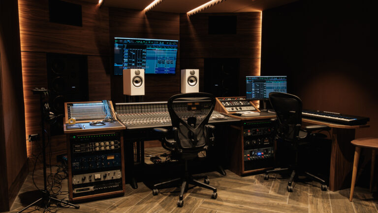 adidas Originals Recording Studio 5