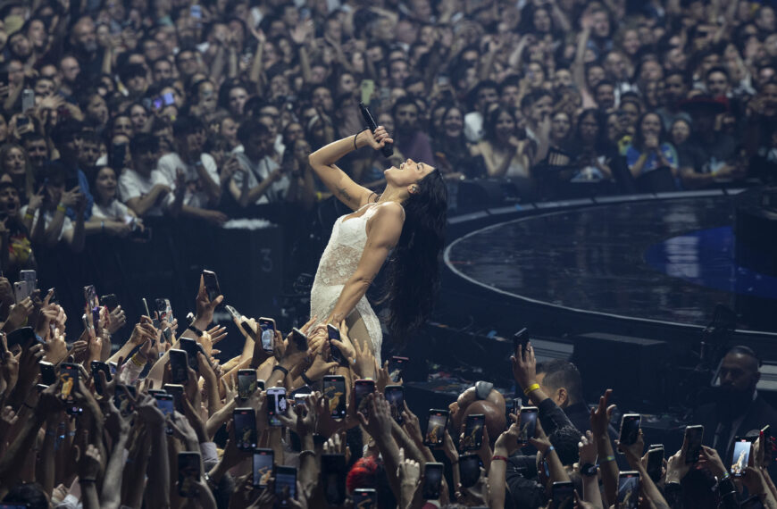 Dua Lipa Radical Optimism European Tour Kick Off At Movistar Arena In Madrid