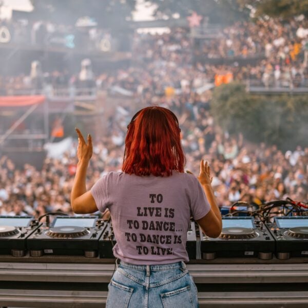 NINA KRAVIZ EXIT 2025