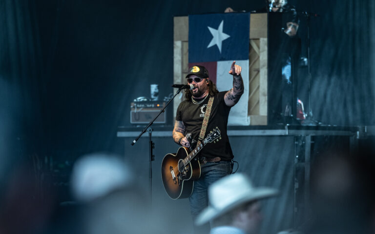 Koe Wetzel 13 Mike Brooks