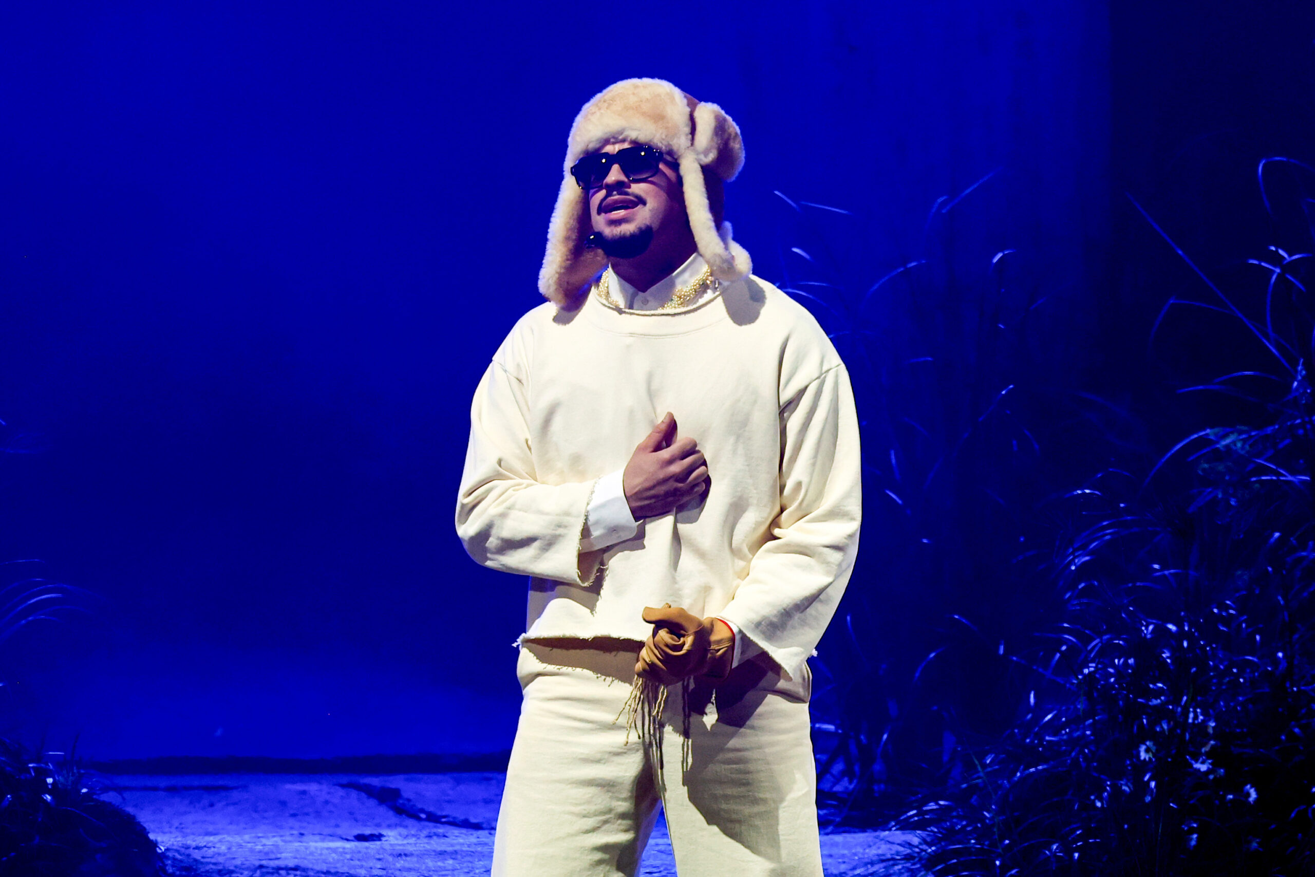 Bad Bunny: "No Me Quiero Ir De Aqui" Residencia En El Choli