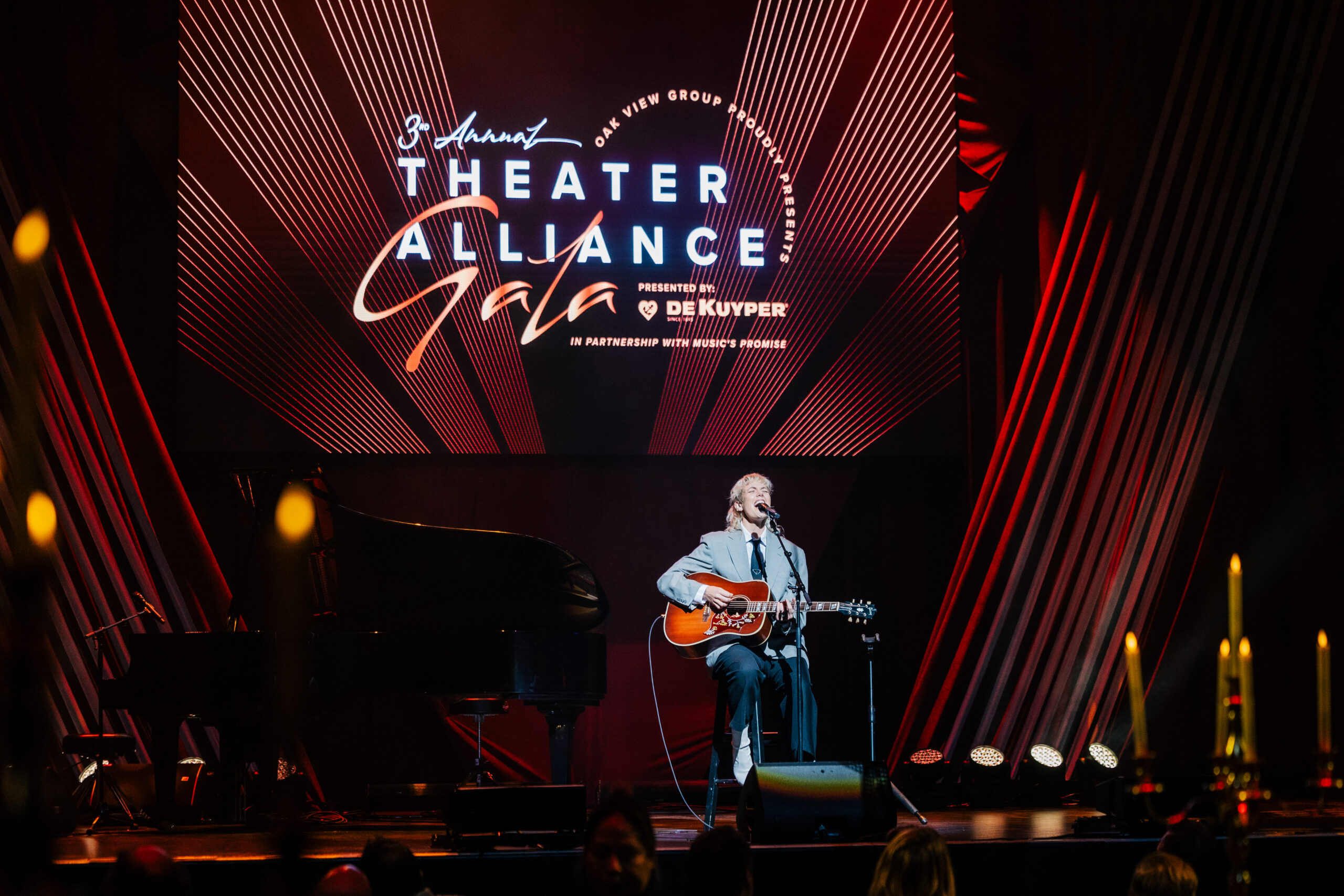 Betty Who Performance