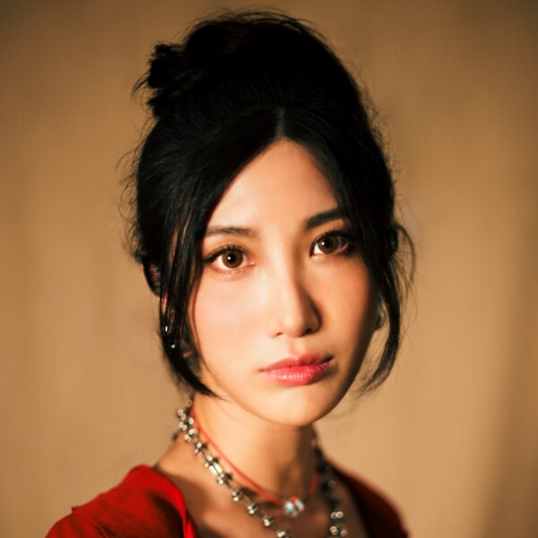 EJAE.photo.by.Tim.Westover crop