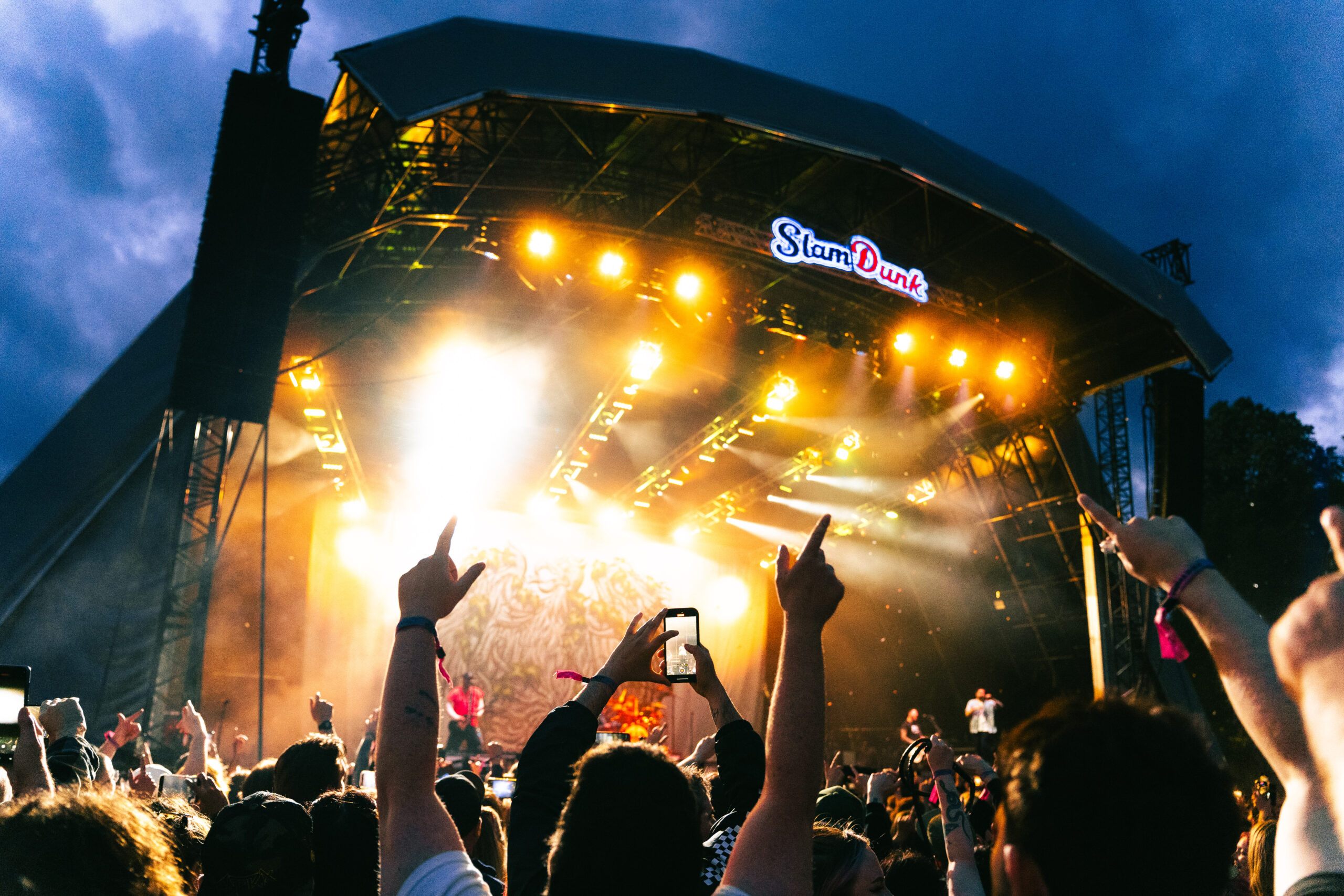 25.05.24.ADTR CROWD@samstruttphoto 06597 (1)