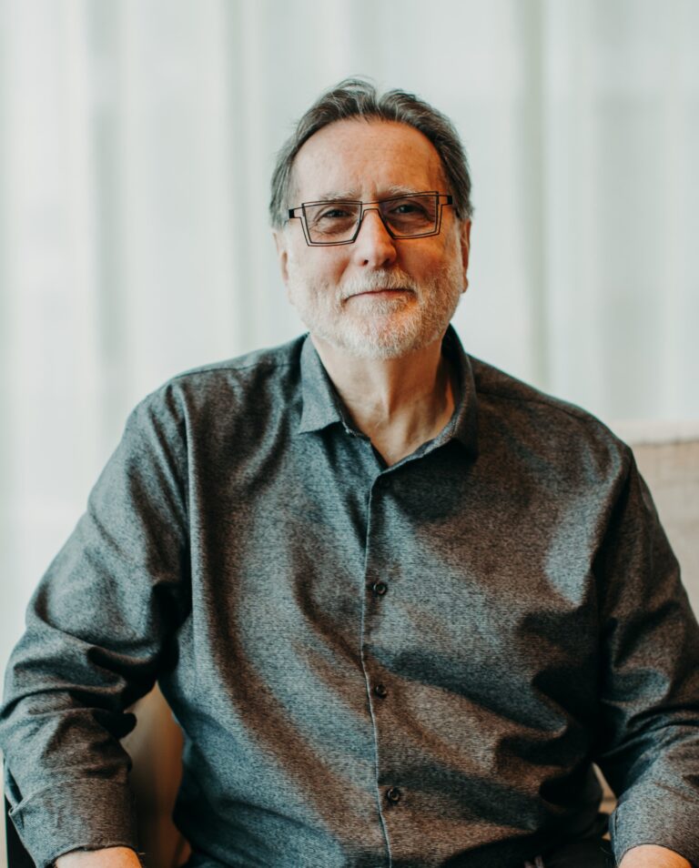 Bruce Houghton 2019 glasses