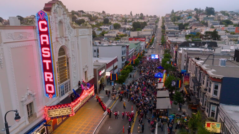 Castro NeonWorks EDIT 16x9 4K.00 03 29 11.Still003