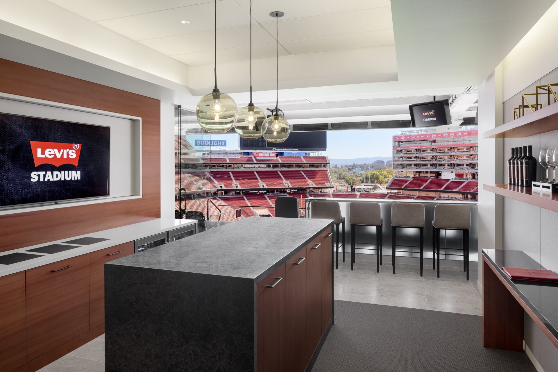 GettyImages 2236842441.jpg GettyImages 2155397120.jpg SF49ers STAD GarryBelinsky 002