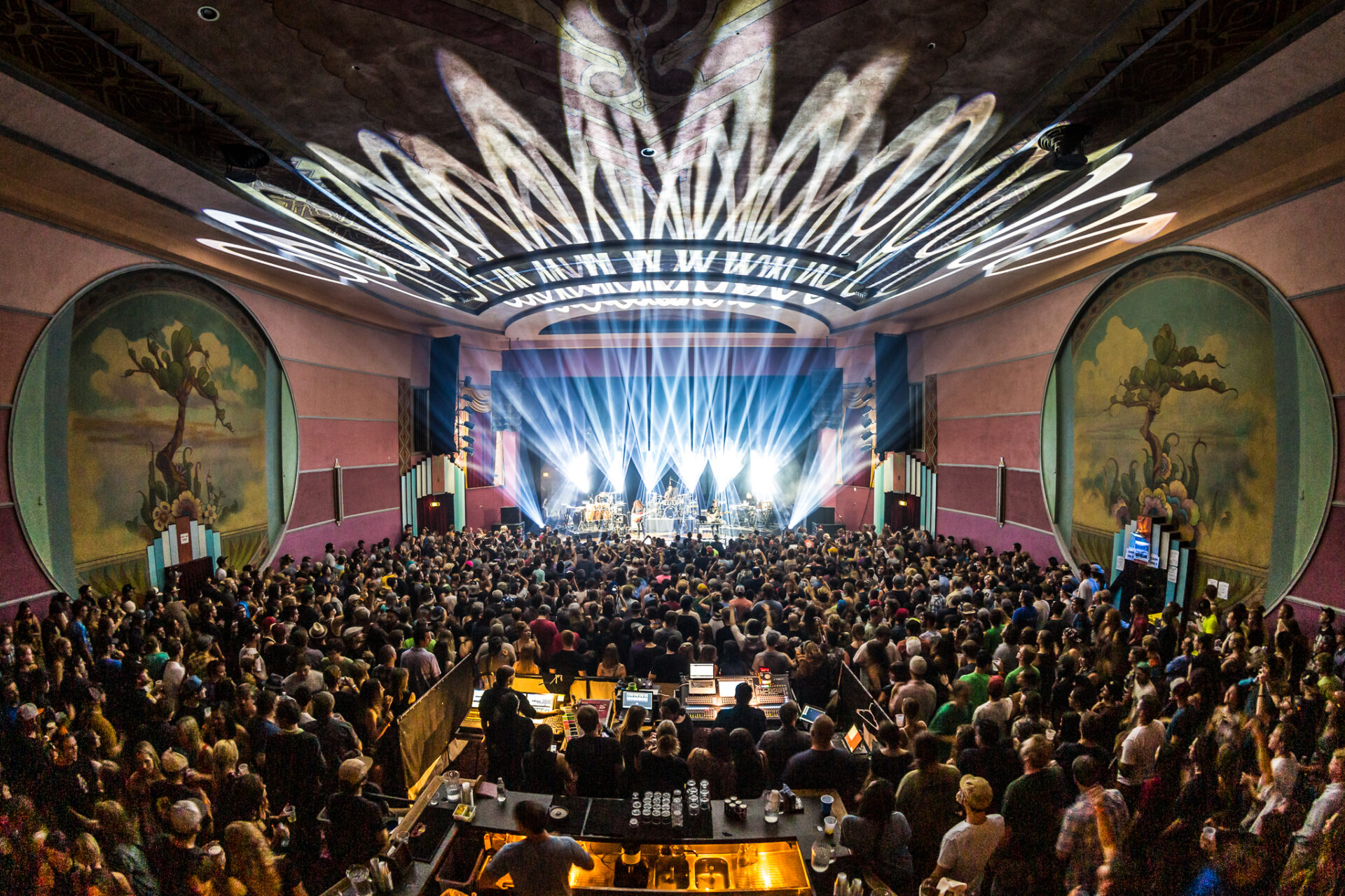 STS9 BoulderTheater2015 0910 205327 2946 ALIVECOVERAGE