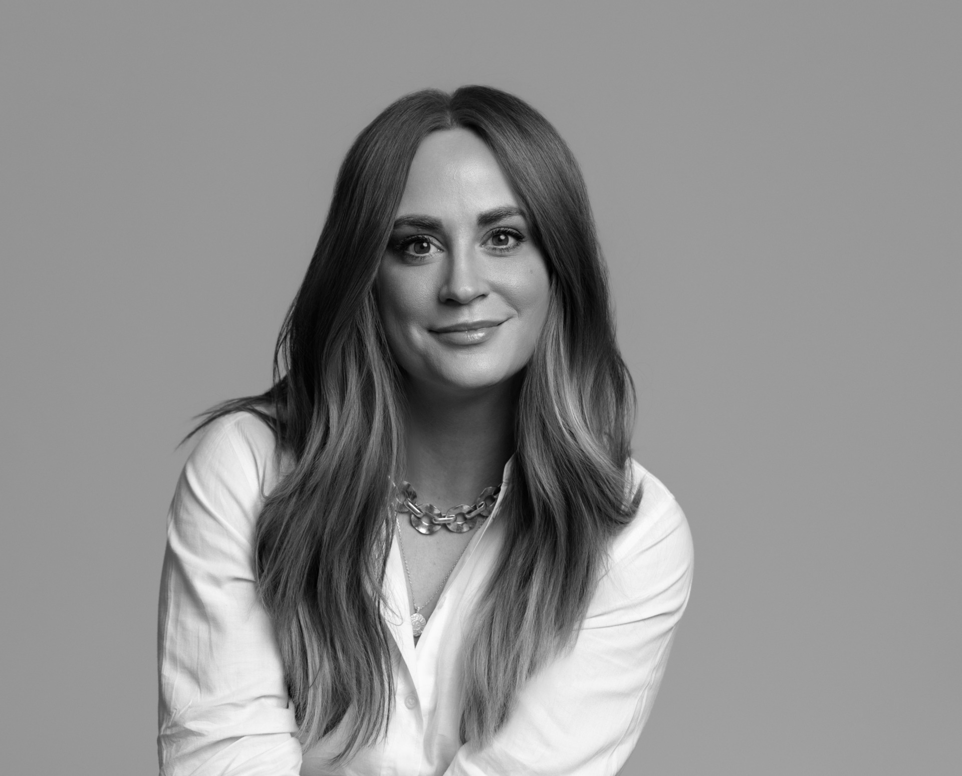 AK 2025 Jessica Amerson Headshot Seated BW