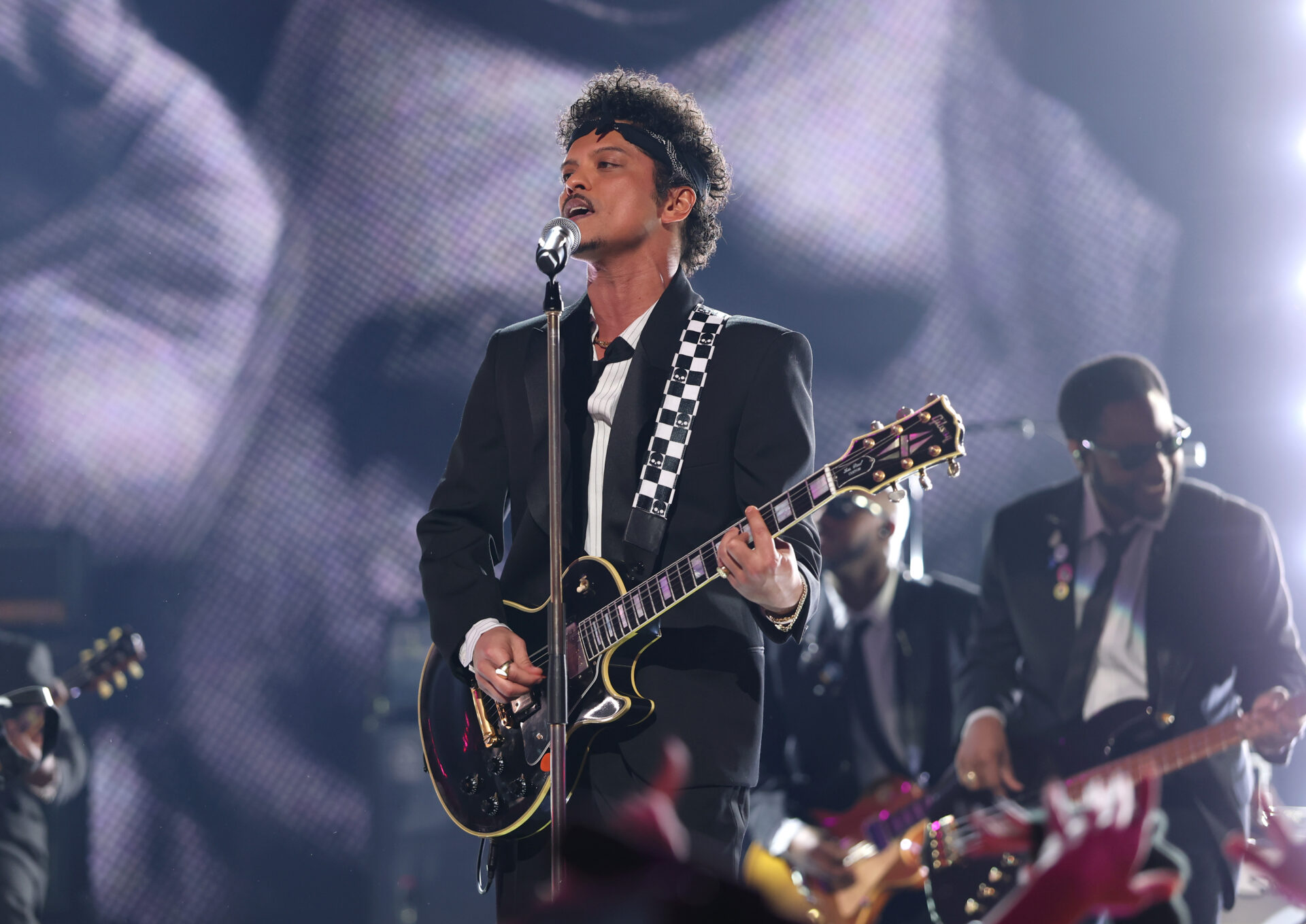 Boxoffice Insider: Bruno Mars’ “Romantic” Tour Eyes Half-Billion Dollar Gross