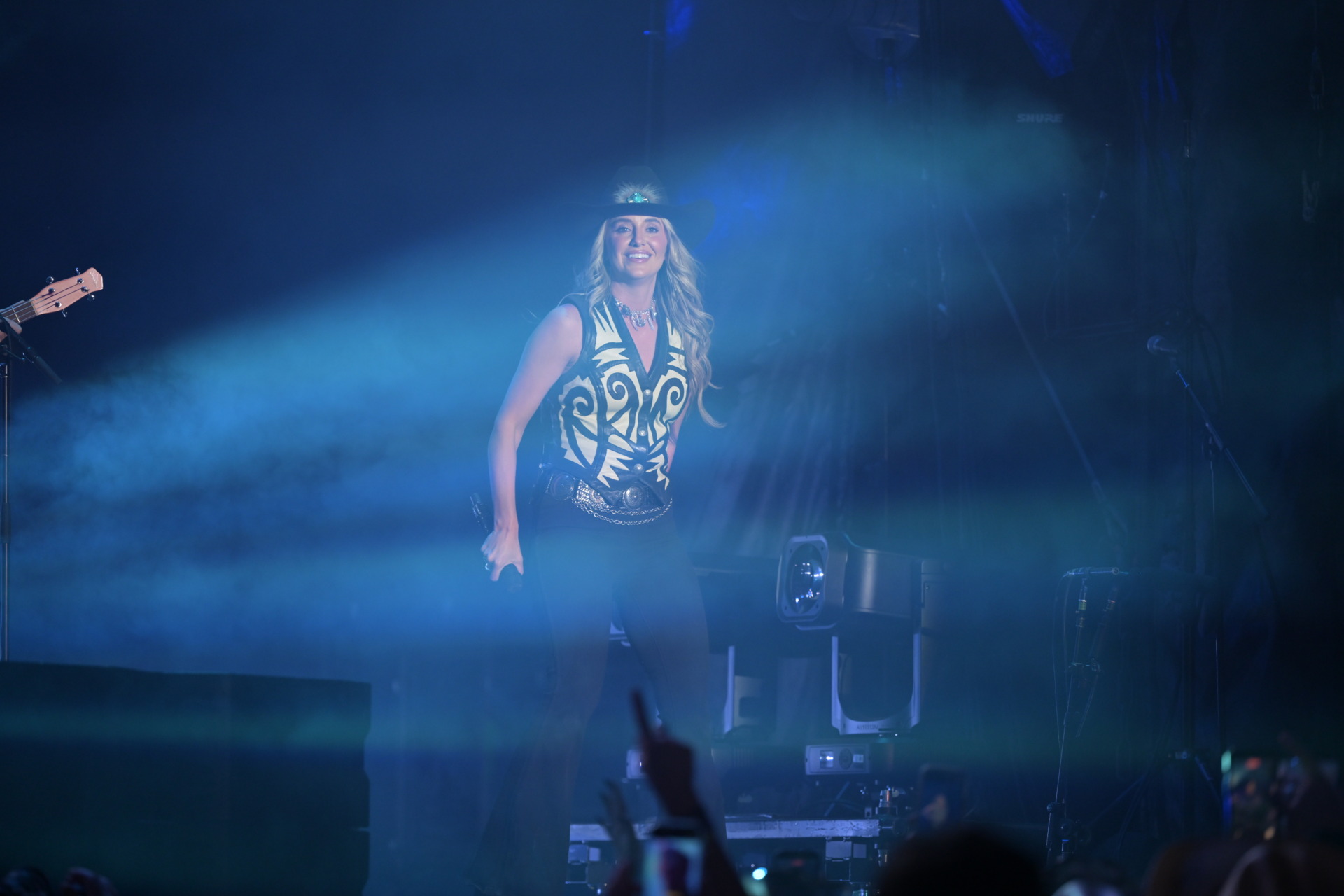 Lainey Wilson 038