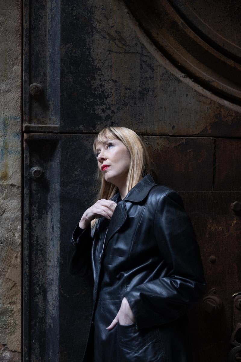 Suzanne Vega Extends “Flying With Angels Tour” with New East Coast Dates