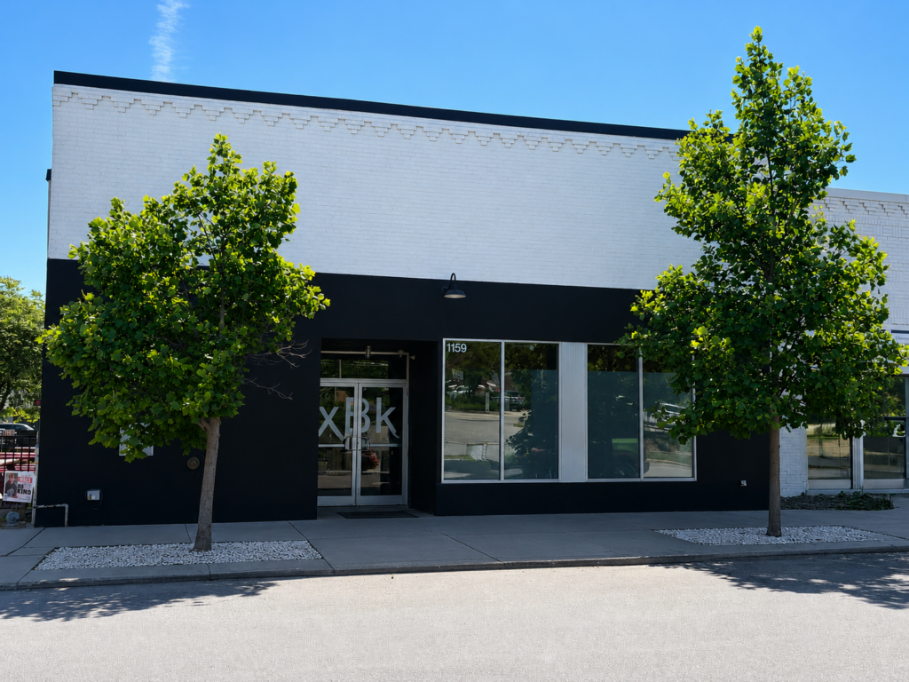 Current image: xBk exterior 2TobiParks