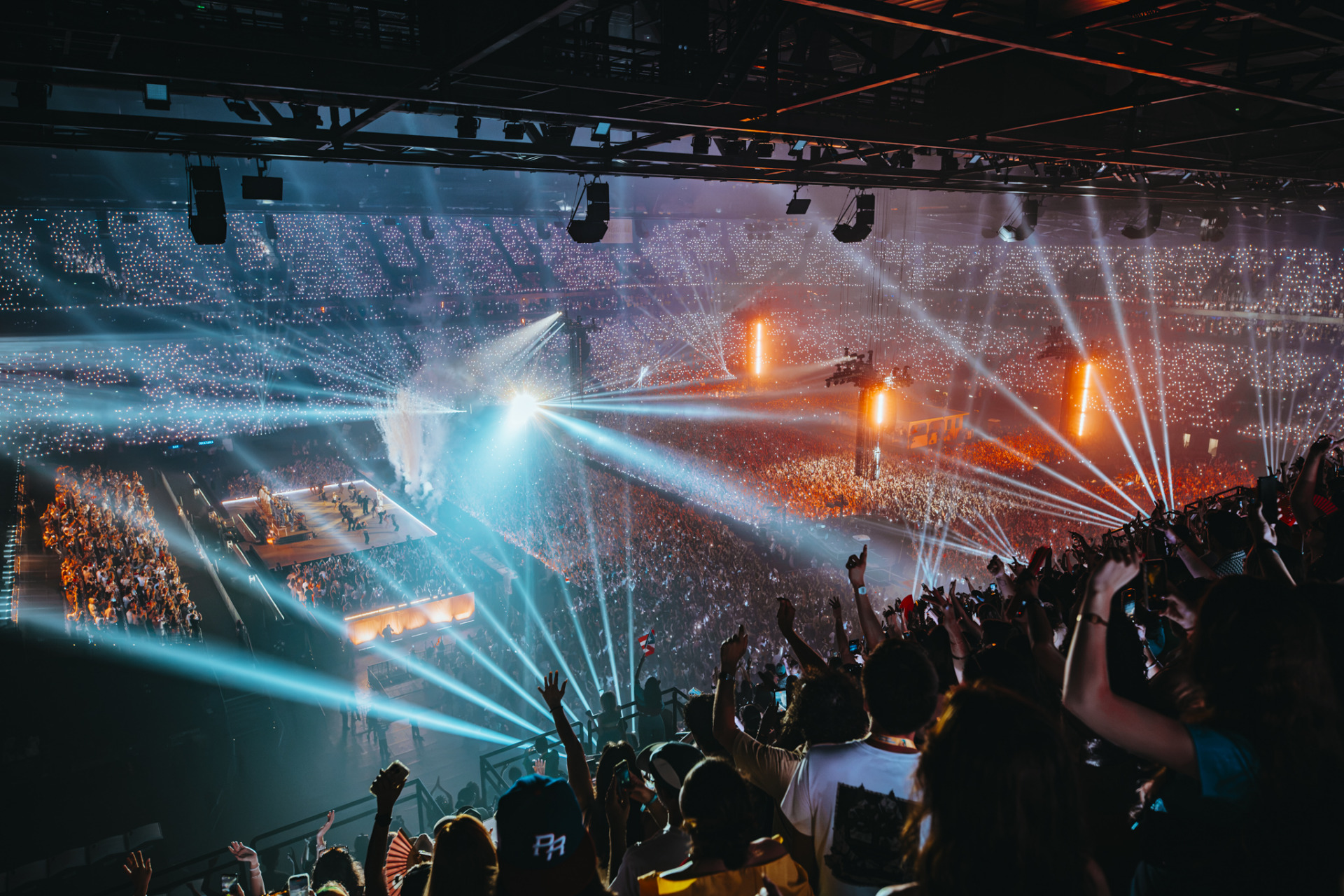 02 WEB 20260704 BADBUNNY PLENITUDEARENA APOLLINECORNUET 4081