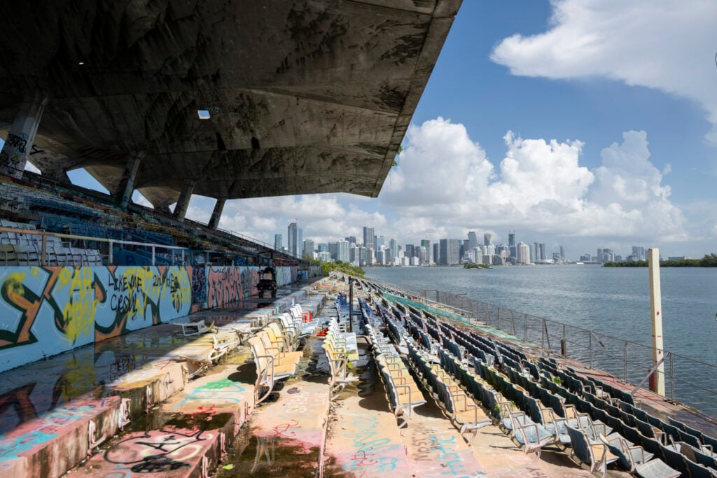 Current image: Miami Marine2