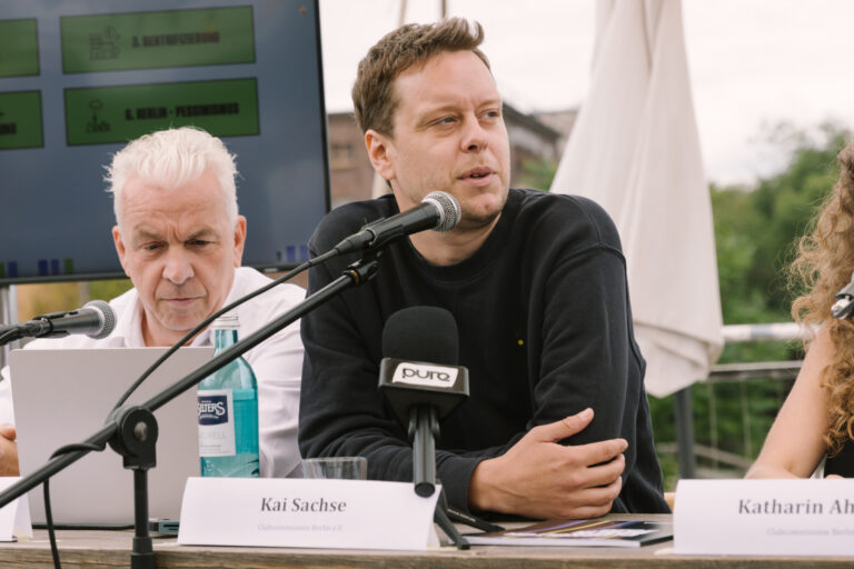 fd8a37b0 c6a4 4a49 8ec8 5b130296287f