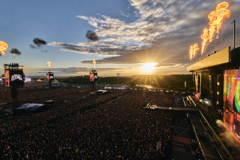 PAPA ROACH RAR 2026 Demian Pleuler L1250481